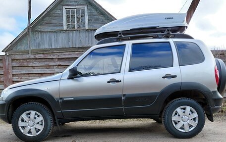 Chevrolet Niva I рестайлинг, 2018 год, 700 000 рублей, 6 фотография