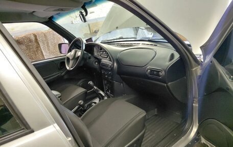 Chevrolet Niva I рестайлинг, 2018 год, 700 000 рублей, 13 фотография