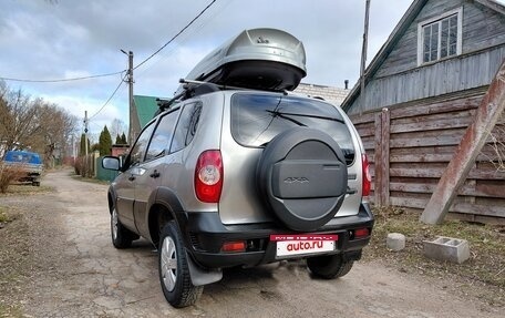 Chevrolet Niva I рестайлинг, 2018 год, 700 000 рублей, 9 фотография