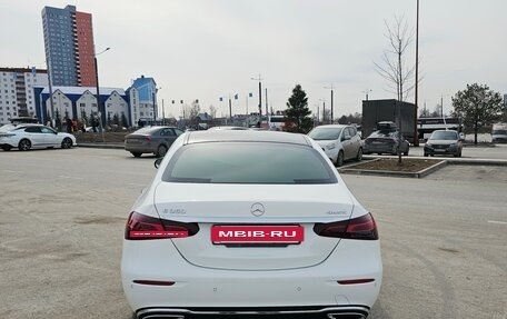 Mercedes-Benz E-Класс, 2022 год, 5 850 000 рублей, 6 фотография