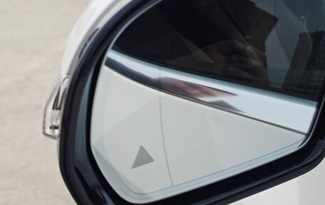 Mercedes-Benz E-Класс, 2022 год, 5 850 000 рублей, 36 фотография