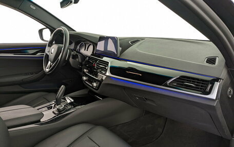 BMW 5 серия, 2019 год, 3 915 000 рублей, 11 фотография