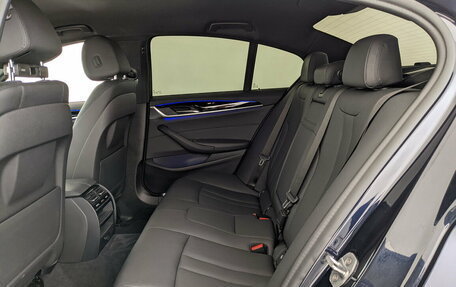 BMW 5 серия, 2019 год, 3 915 000 рублей, 12 фотография