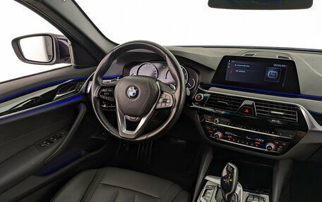 BMW 5 серия, 2019 год, 3 915 000 рублей, 26 фотография