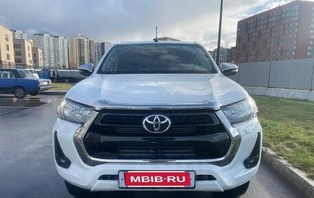 Toyota Hilux VIII, 2021 год, 4 500 000 рублей, 1 фотография
