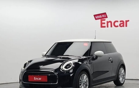 MINI Hatch, 2022 год, 1 947 000 рублей, 1 фотография