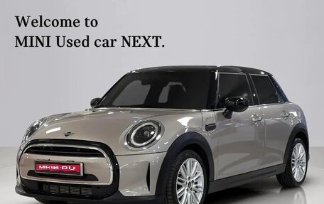 MINI Hatch, 2022 год, 1 994 000 рублей, 1 фотография