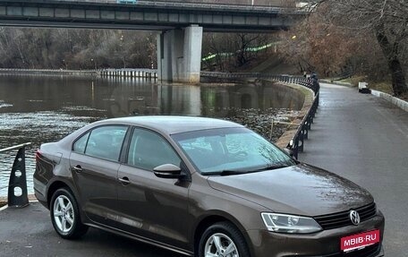Volkswagen Jetta VI, 2012 год, 1 100 000 рублей, 1 фотография