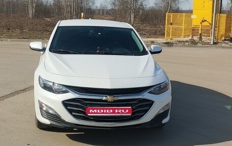 Chevrolet Malibu IX, 2021 год, 3 250 000 рублей, 1 фотография