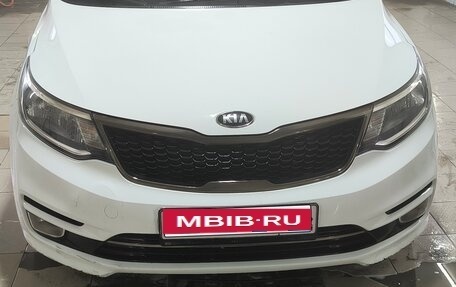 KIA Rio III рестайлинг, 2017 год, 999 900 рублей, 1 фотография