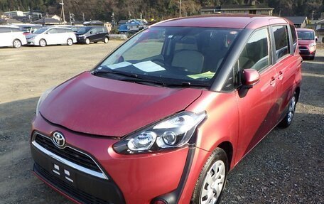 Toyota Sienta II, 2018 год, 1 325 000 рублей, 11 фотография