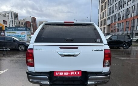 Toyota Hilux VIII, 2021 год, 4 500 000 рублей, 5 фотография