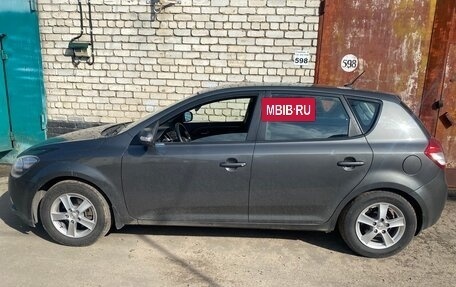 KIA cee'd I рестайлинг, 2010 год, 500 000 рублей, 3 фотография