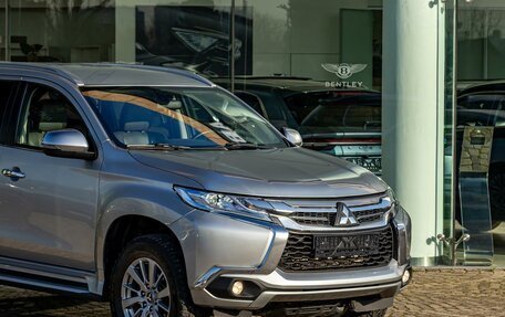 Mitsubishi Pajero Sport III рестайлинг, 2017 год, 2 595 000 рублей, 9 фотография