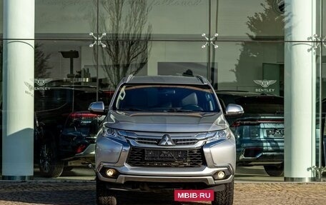 Mitsubishi Pajero Sport III рестайлинг, 2017 год, 2 595 000 рублей, 2 фотография