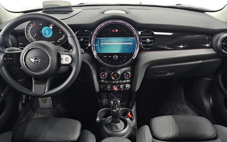 MINI Hatch, 2022 год, 1 947 000 рублей, 6 фотография