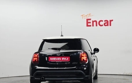 MINI Hatch, 2022 год, 1 947 000 рублей, 4 фотография