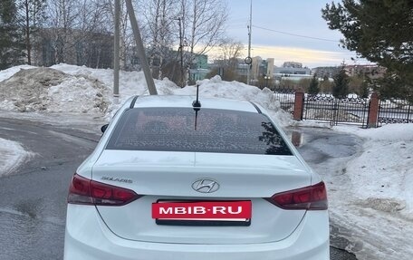 Hyundai Solaris II рестайлинг, 2017 год, 700 000 рублей, 4 фотография