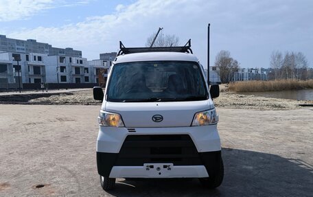 Daihatsu Hijet X, 2018 год, 780 000 рублей, 2 фотография