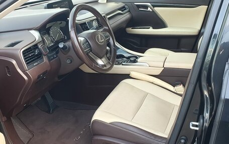 Lexus RX IV рестайлинг, 2017 год, 3 830 000 рублей, 17 фотография