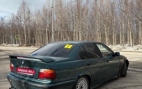 BMW 3 серия, 1993 год, 320 000 рублей, 4 фотография