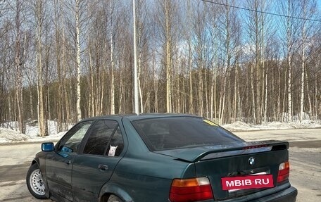 BMW 3 серия, 1993 год, 320 000 рублей, 3 фотография