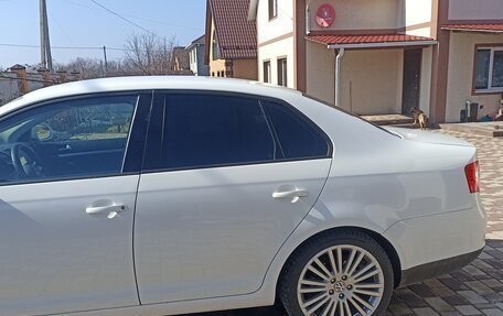 Volkswagen Jetta VI, 2010 год, 800 000 рублей, 2 фотография