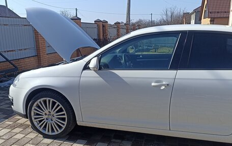 Volkswagen Jetta VI, 2010 год, 800 000 рублей, 3 фотография
