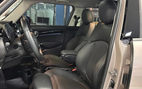 MINI Hatch, 2022 год, 1 994 000 рублей, 5 фотография