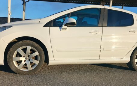 Peugeot 308 II, 2009 год, 650 000 рублей, 2 фотография