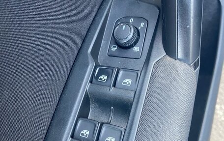 Volkswagen Tiguan II, 2021 год, 2 800 000 рублей, 12 фотография