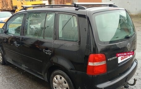 Volkswagen Touran III, 2004 год, 299 000 рублей, 3 фотография