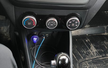 KIA Rio III рестайлинг, 2017 год, 999 900 рублей, 8 фотография