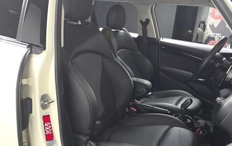 MINI Hatch, 2021 год, 2 017 000 рублей, 10 фотография