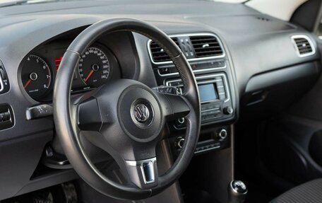 Volkswagen Polo VI (EU Market), 2013 год, 770 000 рублей, 11 фотография