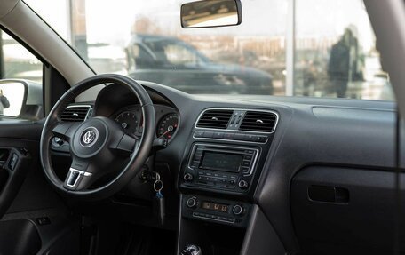 Volkswagen Polo VI (EU Market), 2013 год, 770 000 рублей, 10 фотография