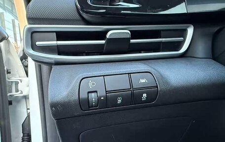 Hyundai Elantra, 2023 год, 1 730 000 рублей, 9 фотография