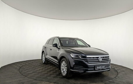 Volkswagen Touareg III, 2020 год, 5 990 000 рублей, 3 фотография