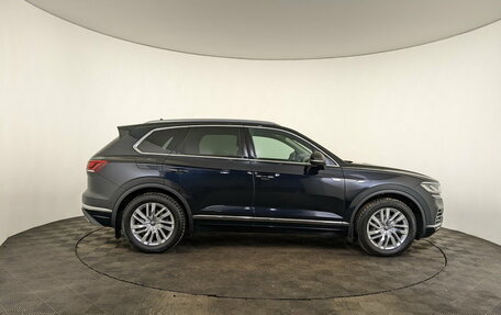 Volkswagen Touareg III, 2020 год, 5 990 000 рублей, 4 фотография