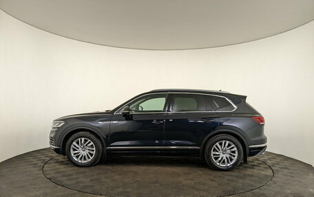 Volkswagen Touareg III, 2020 год, 5 990 000 рублей, 8 фотография