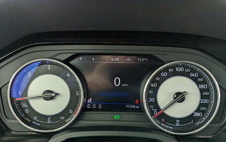 Volkswagen Touareg III, 2020 год, 5 990 000 рублей, 13 фотография