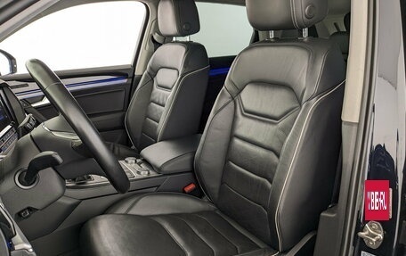 Volkswagen Touareg III, 2020 год, 5 990 000 рублей, 22 фотография