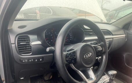 KIA Rio IV, 2018 год, 700 000 рублей, 3 фотография