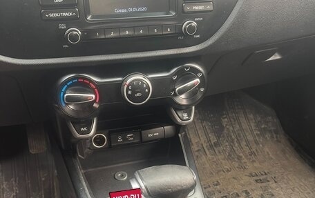 KIA Rio IV, 2018 год, 700 000 рублей, 4 фотография