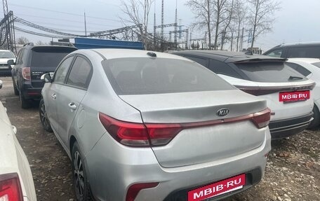 KIA Rio IV, 2018 год, 700 000 рублей, 2 фотография