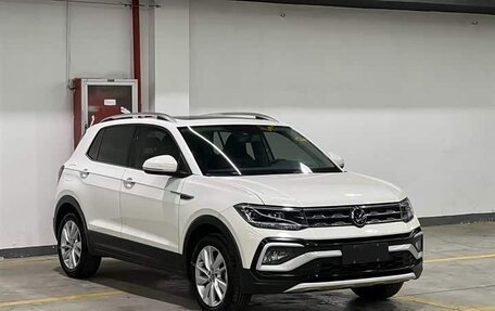 Volkswagen T-Cross I, 2022 год, 1 740 000 рублей, 1 фотография