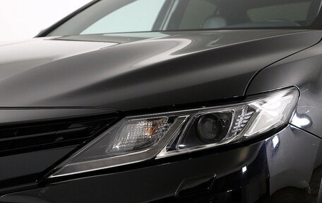 Toyota Camry, 2019 год, 2 098 000 рублей, 15 фотография