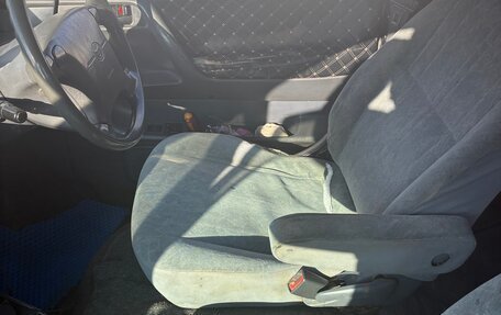 Toyota Estima III рестайлинг -2, 1998 год, 300 000 рублей, 13 фотография