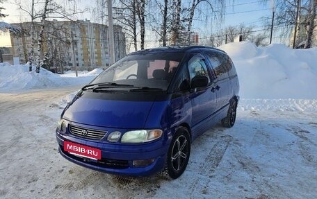 Toyota Estima III рестайлинг -2, 1998 год, 300 000 рублей, 2 фотография