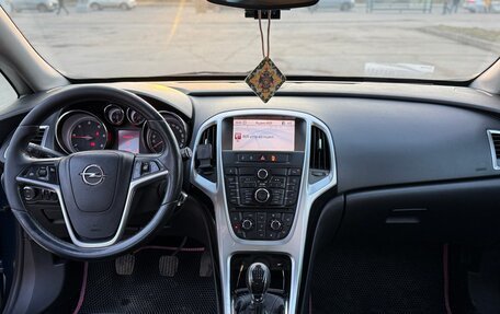 Opel Astra J, 2010 год, 720 000 рублей, 11 фотография